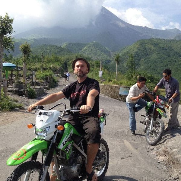 „Ukončil som svoju IT kariéru, dal som výpoveď a odišiel som žiť do Indonézie.“ (Juraj Uvíra)